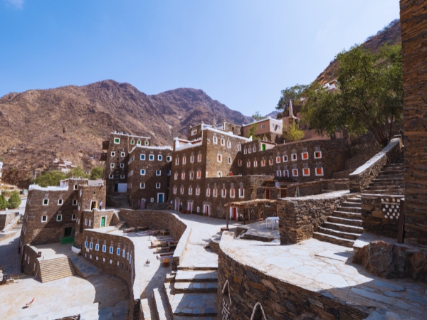 A Scenic Drive to Rijal Almaa Heritage Village in Saudi Arabia
