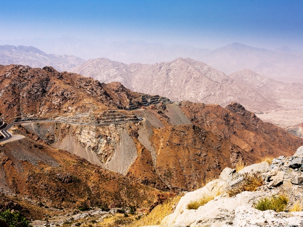 How to Plan a Scenic Drive to Al Hada Mountains