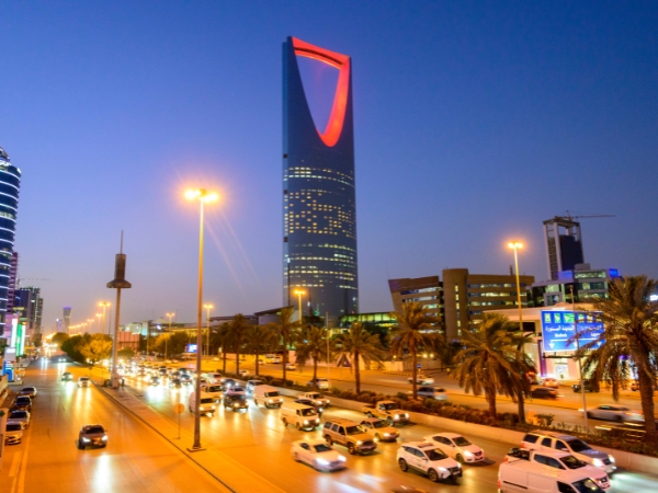 How to Spend a Full Day Driving Through Riyadh City