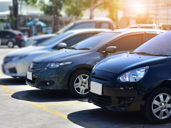 Parking Guide for Tourists Driving in Saudi Arabian Cities
