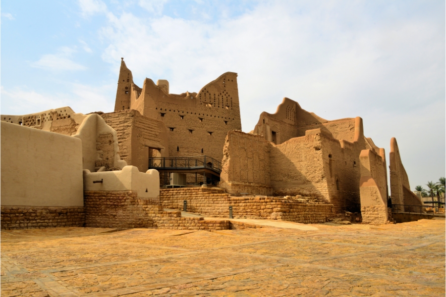 Visiting Diriyah and Surrounding Heritage Sites by Car